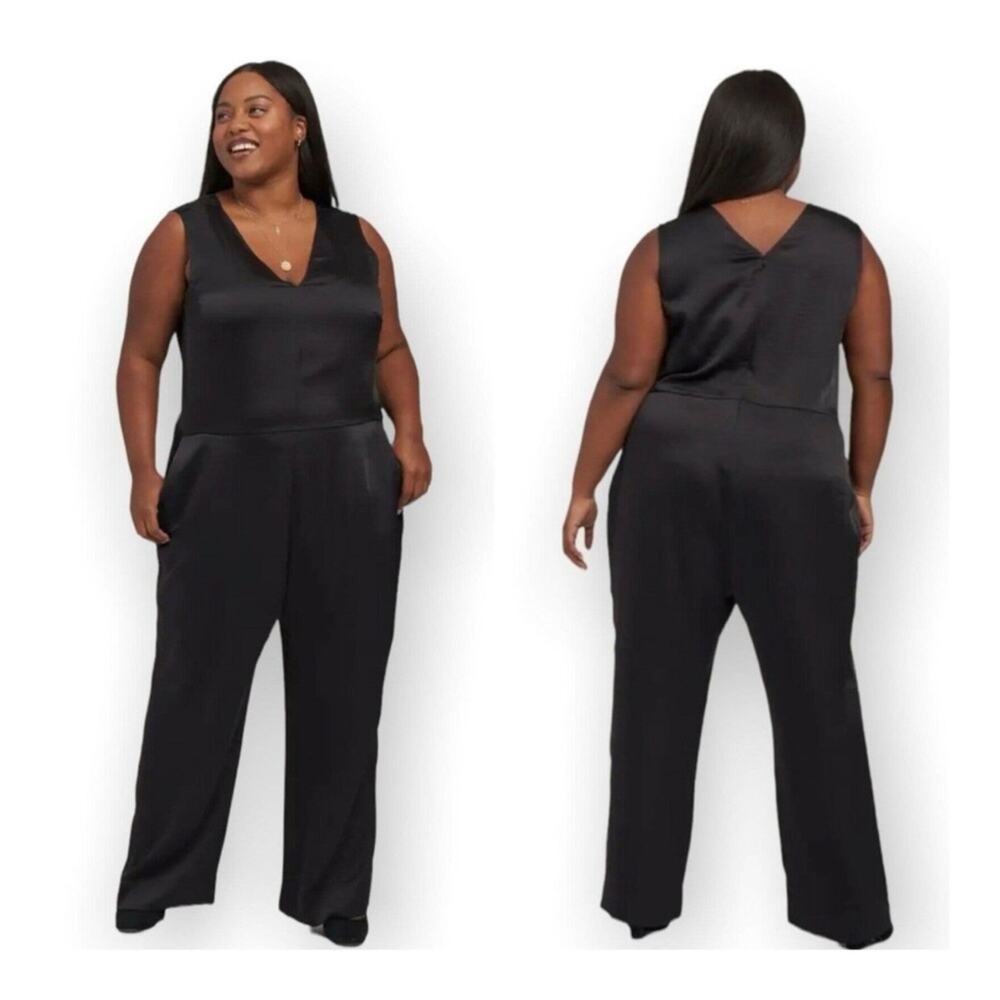 NWT Universal Standard Luna Formal V-Neck Evening Satin Jumpsuit - S (US 14-16)